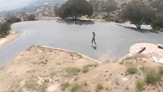 Nasse lesben, beste freundinnen spielen mit strapon