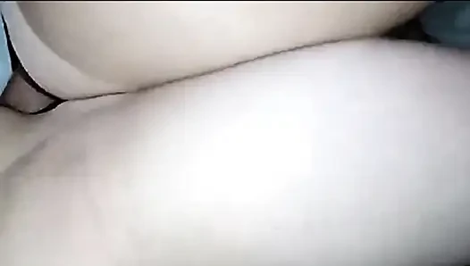 Üvey kız kardeşimin bu kadar azgın bir sürtük olduğunu bilmiyordum.