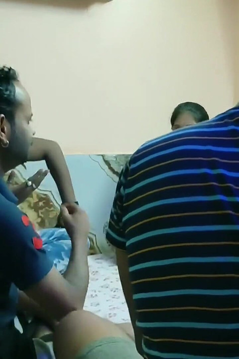 Que foda! Sexo em grupo indiano
