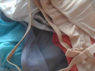 Many bras for cumshots (+ slow motion)