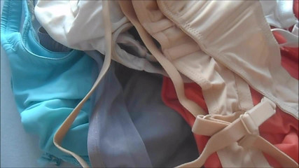 Many bras for cumshots (+ slow motion)