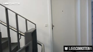 Lara CumKitten