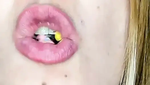 Endoskopi!! Giantess Menelan 25 Anggota Sekali lagi