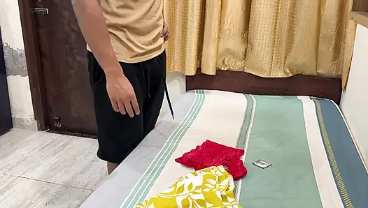 Kakak ipar india seksi digodain sama abang iparnya sendiri sambil menggoda dan lanjut semalam sedunia.
