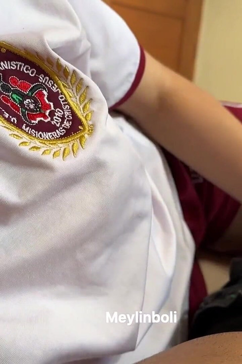 Vollständiges Video: Unschuldige Stiefschwester Verführt Ihren Stiefbruder Zum Ficken