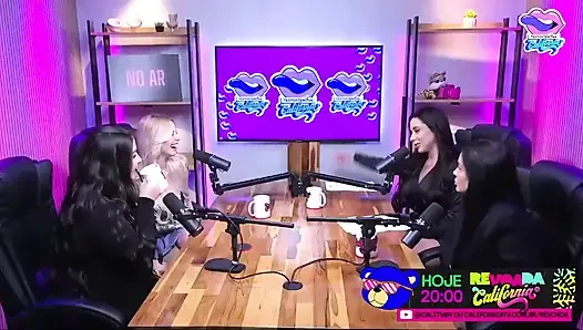 Hot Podcast bareng gi genesini dan flora favaretto