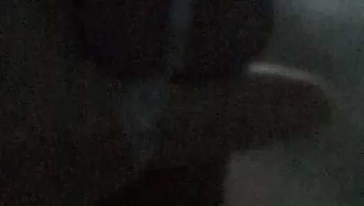Oturma odasında mastürbasyon