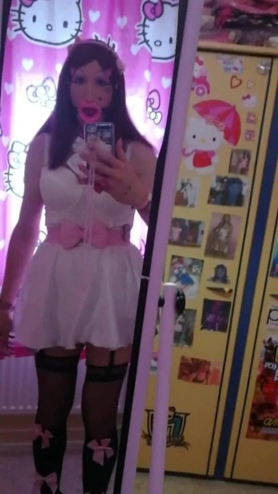 Carmelita est tres soumise elle bave comme une salopette