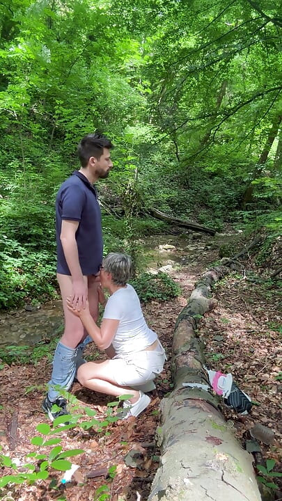 Madam O Outdoor Anal 5