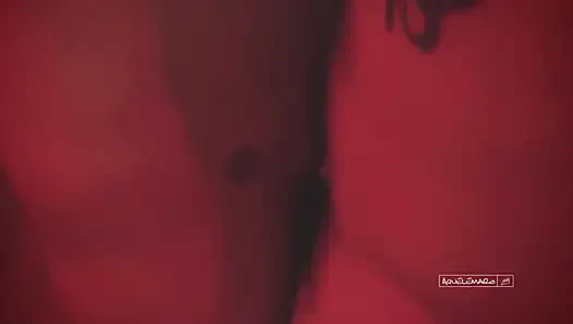 Candy Kush Hat Meinen Mann Abgelenkt Und Mich Während Einer Quickie-party Auf Die Toilette Geschleppt