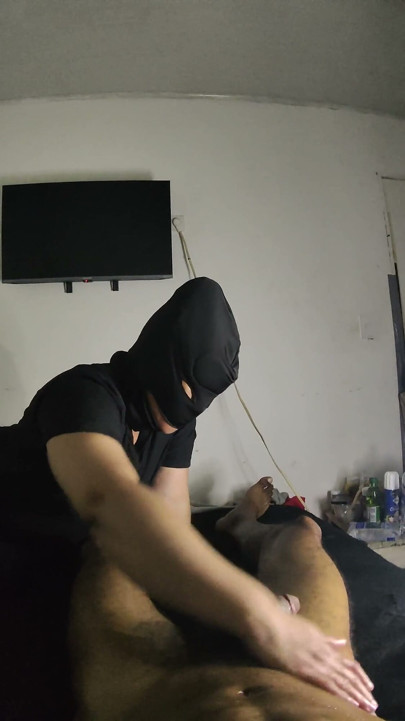 Throat Champ Black Mask