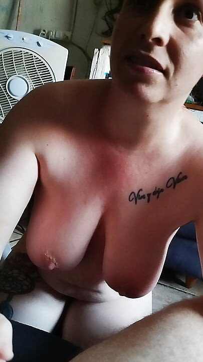 Amazing blowjob and then makes me cum