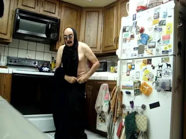 IDA LOVES TO FUCK LYNDA S