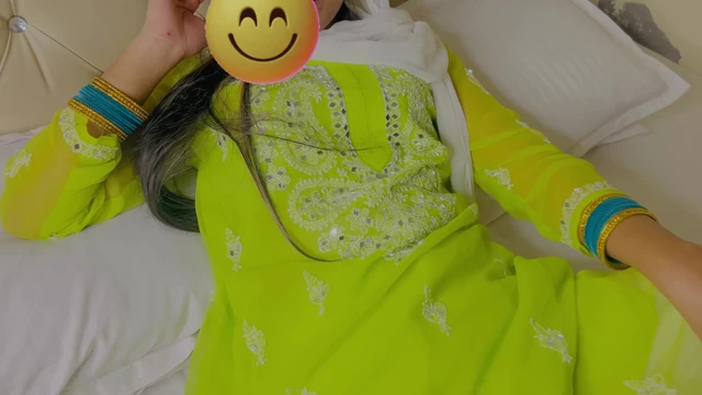 jeeja jee mat karo unko pata chal jaega sali sahiba bas thoda karne do Brother-in-law and younger sister-in-law hindi full video