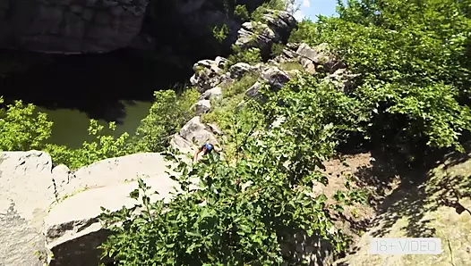 WILD PUBLIC FUCKING ON A HIGH CLIFF IN CANYON. MIA BANDINI