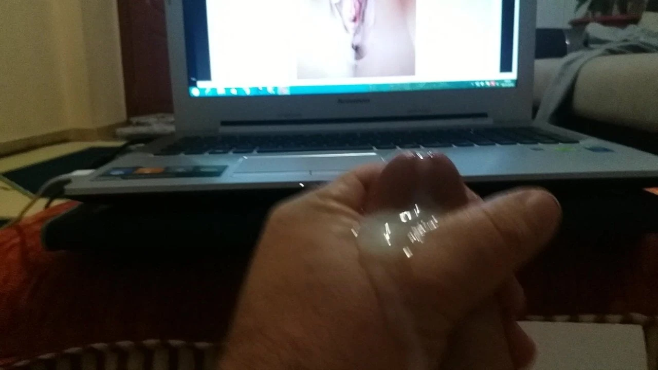 Eerbetoon 2 voor de vrouw van nyloncd