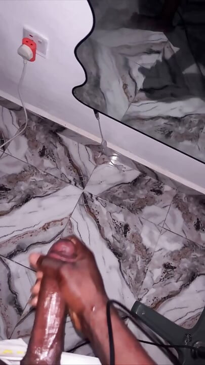 BOY JERKING OFF