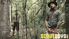 Twink scout brut crescut în aer liber de tati