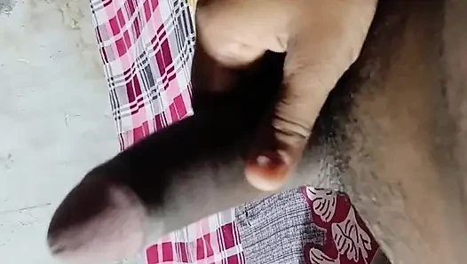 Моя сводная сестра увидела, как я🍆 ударяю, а затем прокатился на землю.