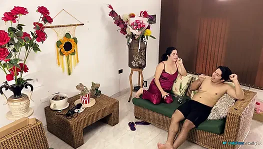 Play with me, play with my pussy and break my ass please!