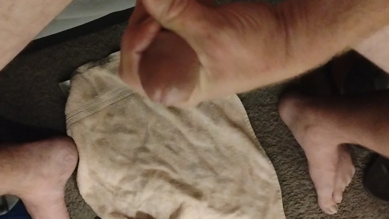 Jacking off nutting for you with my big cock
