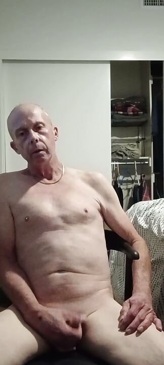 Tiny Dick Gay Man Jerking Off Taking About How A 22 Year Old Used his Hole