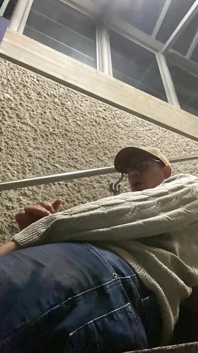 Pissing and jerking off in the S-Bahn station