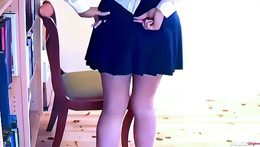 Samantha Buxton'ın rol aldığı kitaplık