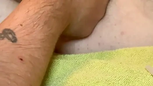 Hadiah tindik albertina dan bibir memek