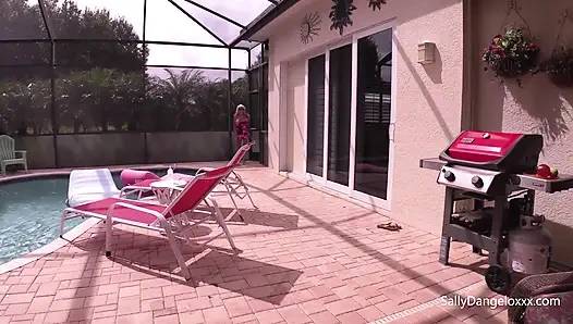 Lütfen üvey oğlunun üstüme çıkmasına izin ver