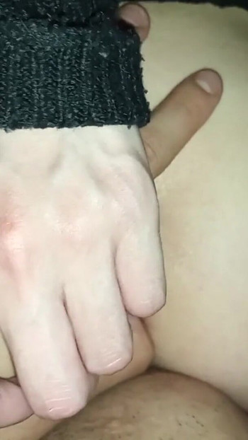 Spektakularan trenutak iz "POV s mojom ženom, pogledaj tu ukusnu bijelu guzicu dok mi penis sjaji"