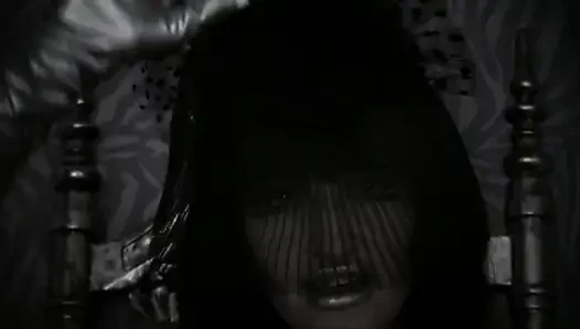 The fascinatrix...