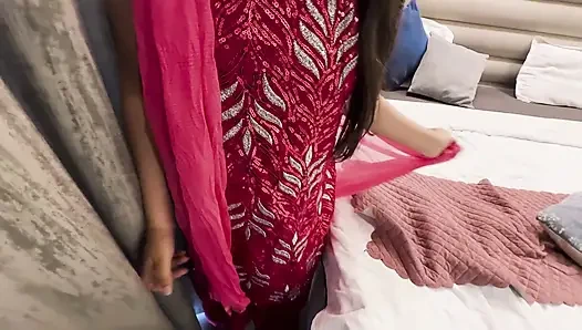 Chacha Ke Bete Ne Apni Choti Behn Ke Sath First Time Sex Kiya