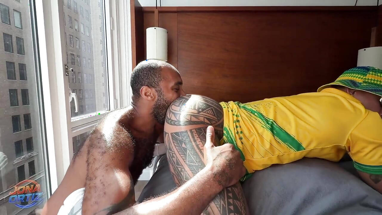 Fisting Scene with Deshae