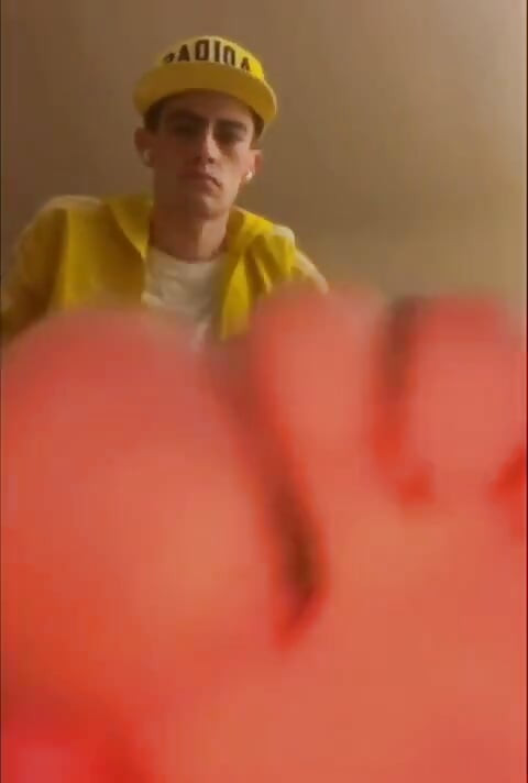 Twink uctívání nohou POV