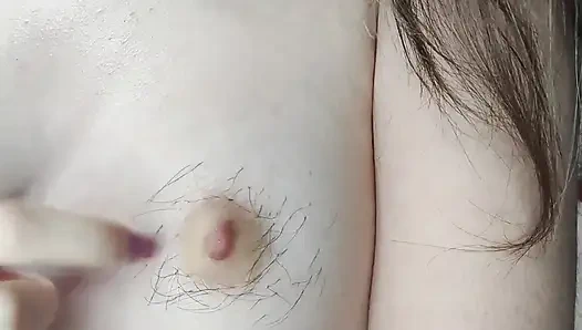 Kıllı meme uçlarımla oynuyorum