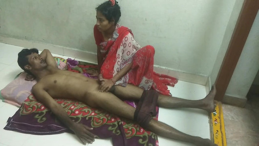 Une femme mariée indienne se fait baiser brutalement le soir de son anniversaire - sexe telugu