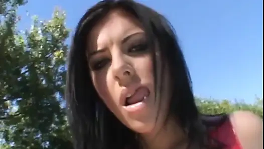 Hard and Deep Sex for the Hot Pussy of Taryn Thomas