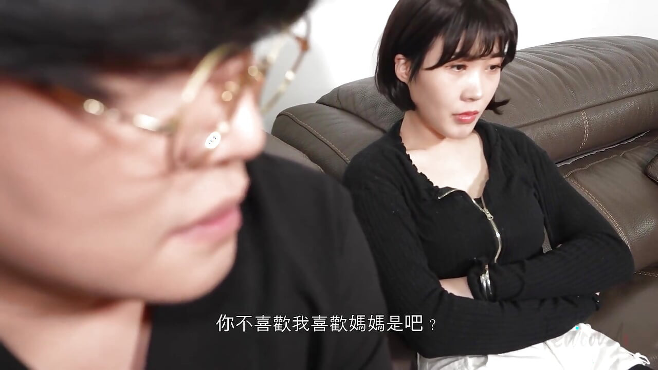 The Lewd Stepdaughter Who Steals Her Stepmom's Boyfriend Using Her Body