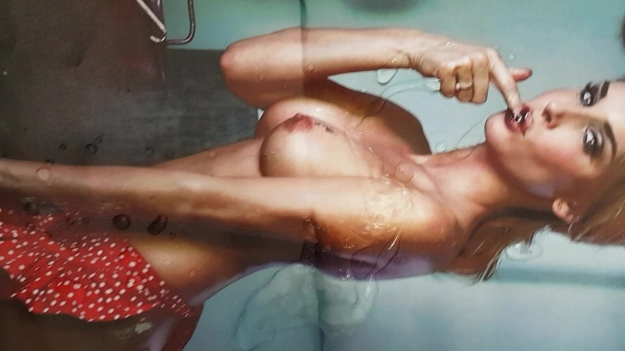 Claudelle vollgepisst