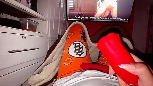 Anime mit Spielzeug schauen. Saug-Orgasmus