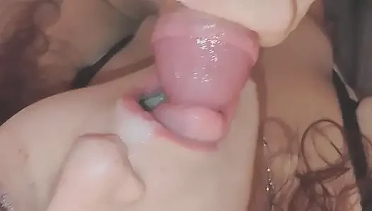 Sexy körper, sex, viel sperma im mund.