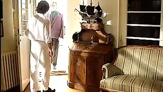 Angelica bella bu iki sahnede maksimum zevk hissediyor