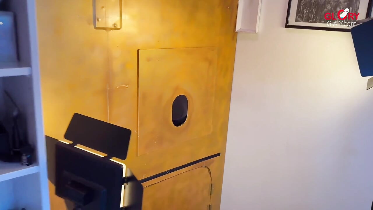 Horny Straight Guy Unloads Massive Load Into Gloryhole Mouth Pussy - Swallowed Instantly!