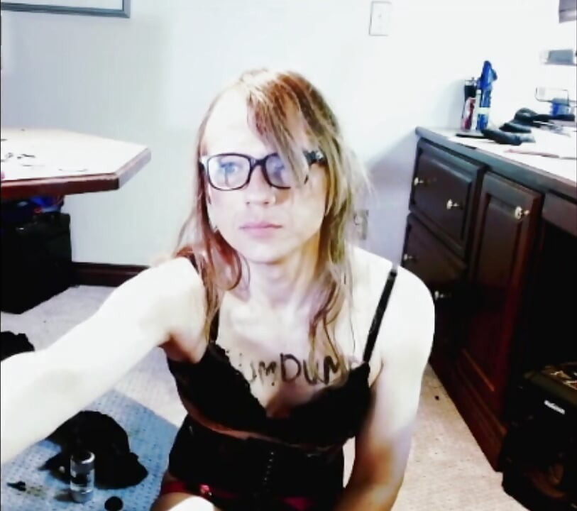Erster tag als trans-sissy-sexsklavin - gangbang-training