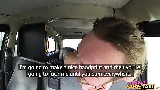 Fake Taxi - знойный водитель получает попробуй член студента
