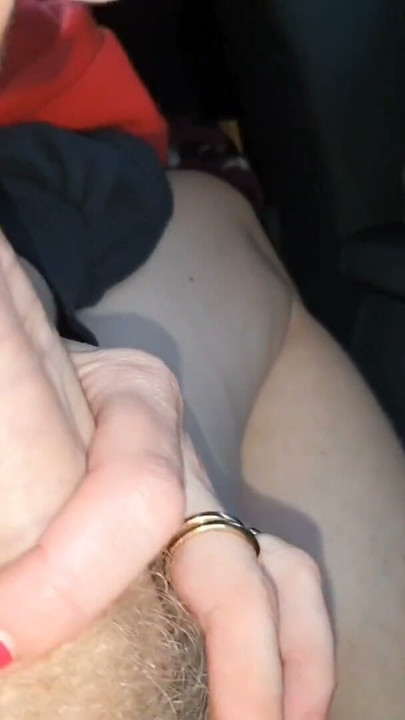 hot blowjob in my car! hot mom jerks her lover's cock and then there's a hot blowjob | Clip 1