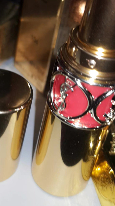 MiSs Rouge à Lèvres 💄(LV)Love-Vanessa PariSChienneTrvprod⁷⁵ VaneSsaBiTCHx