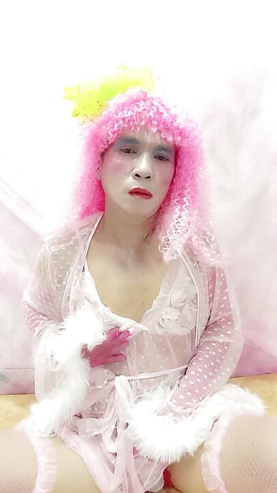 Oanh Le transgender wearing sexy clothes selfie cups tinh