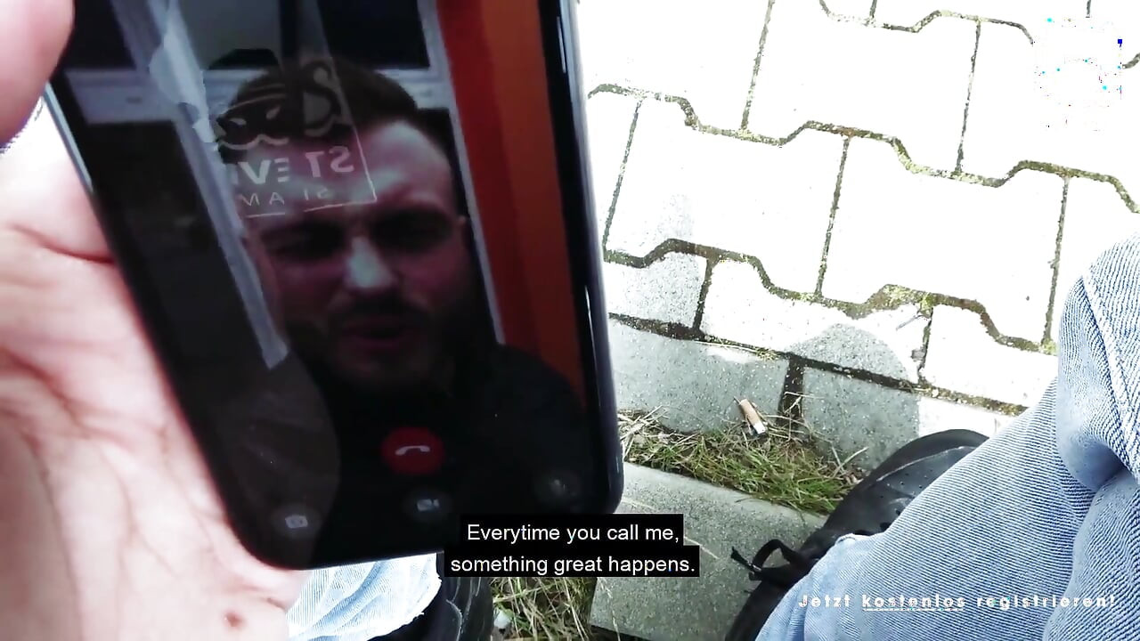 Niegrzeczna gotycka milf Sidney Dark potrzebuje twardego walenia cipki